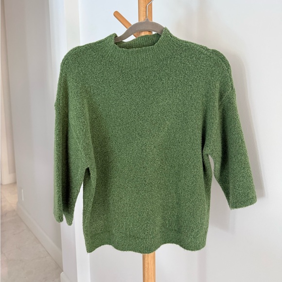 Abercrombie & Fitch Boucle Mockneck Sweater Tee - Picture 2 of 4